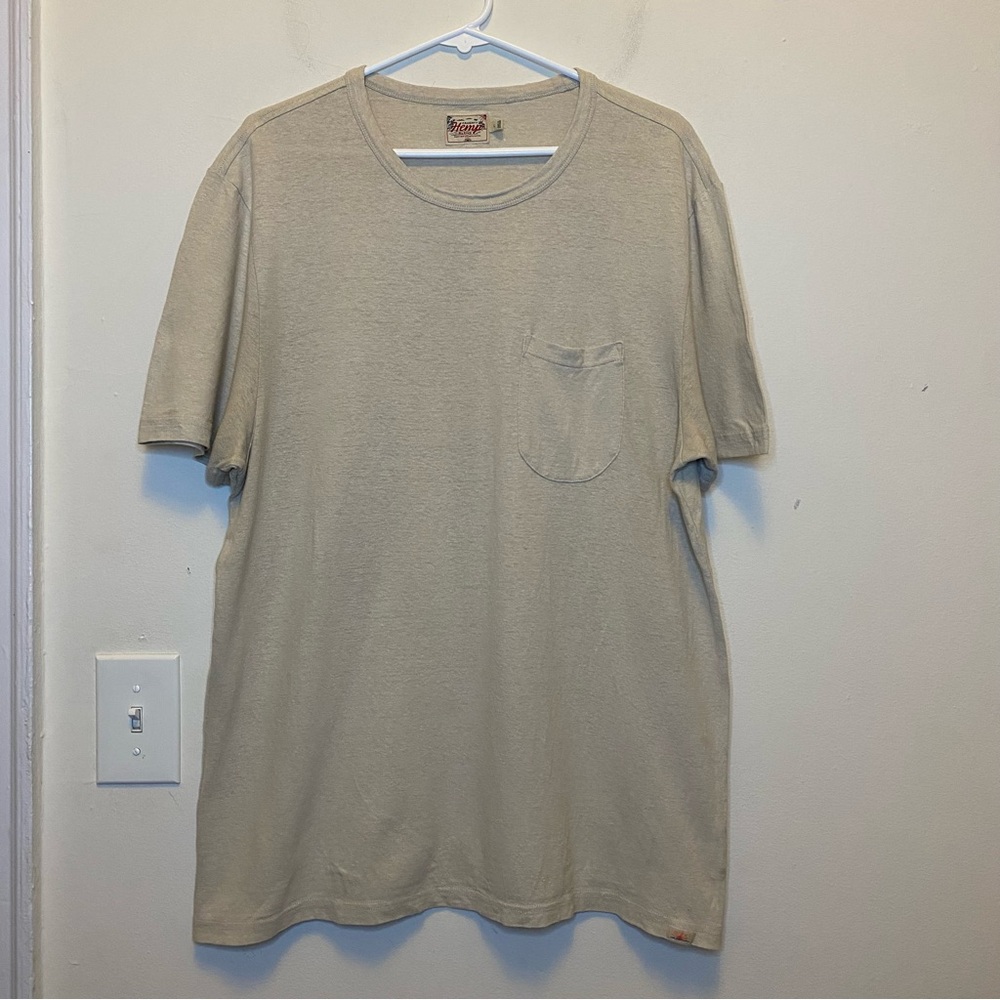 Faherty Short Sleeve Pocket Tee in Light Beige